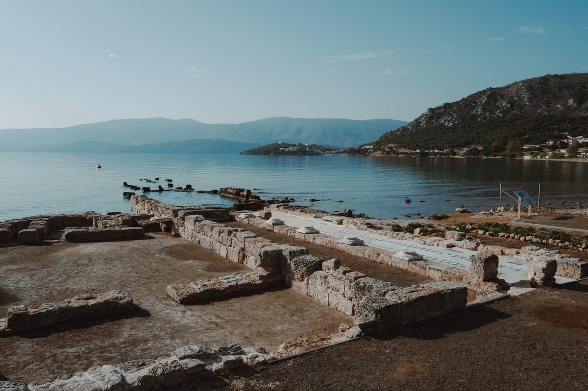 Καλοκαιρινά Μυστικά: Τα Λουτρά της Ωραίας Ελένης — gallery image